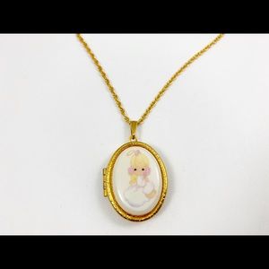Precious Moments Locket Necklace Chain Angel